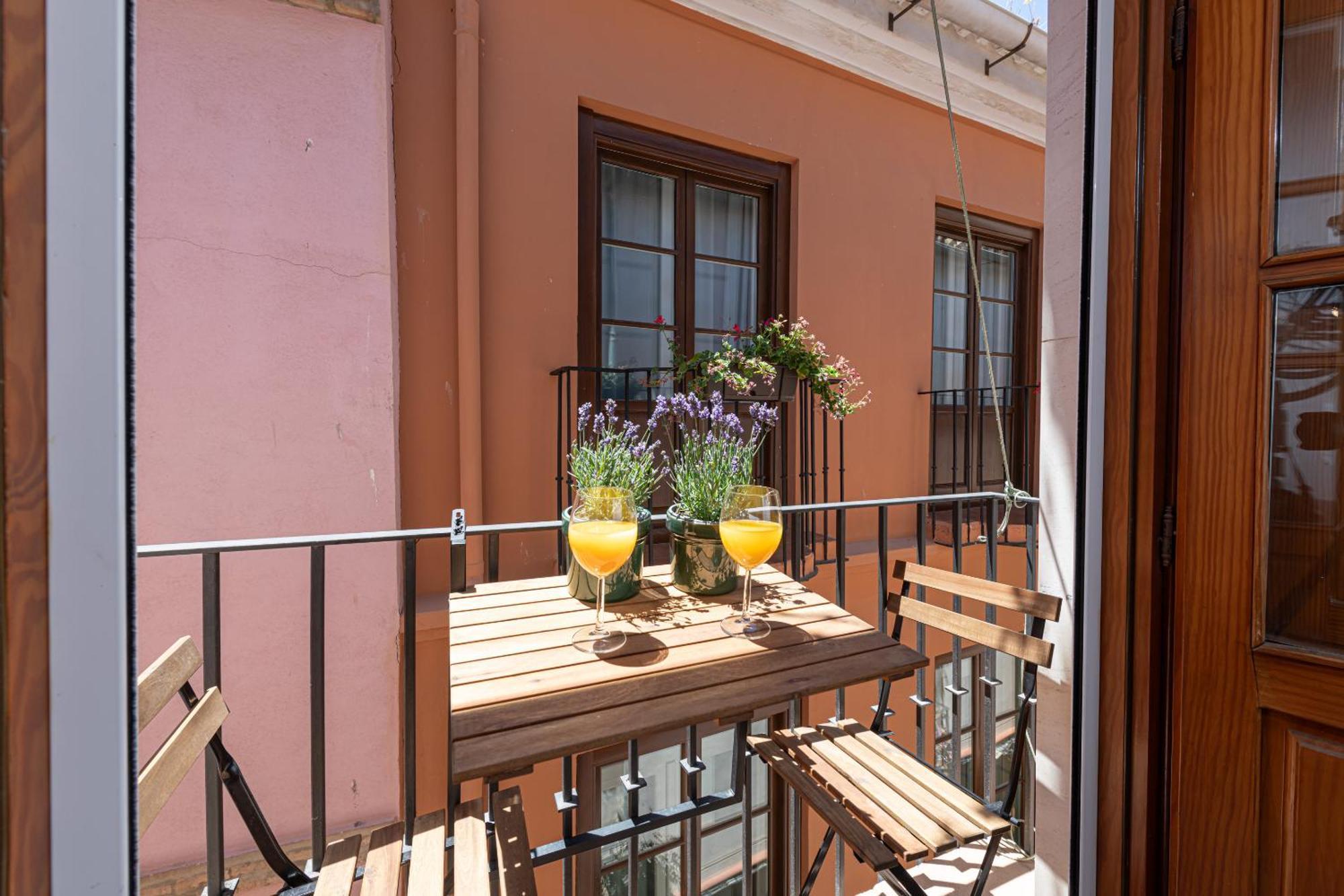 Iloftmalaga City Center Екстер'єр фото